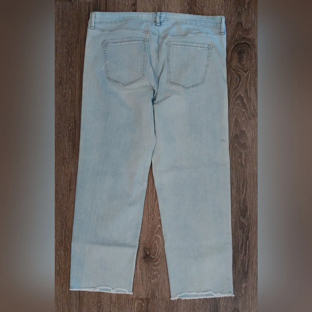 Frayed Raw Hem Light Wash High Rise Straight Denim Jeans Size 16 Flat Front Chic - Picture 9 of 10